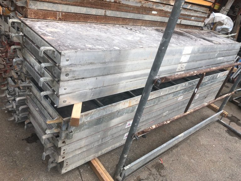 Plataforma con Trampilla y Escalera Aluminio 3 metros ESCORPIO 2018